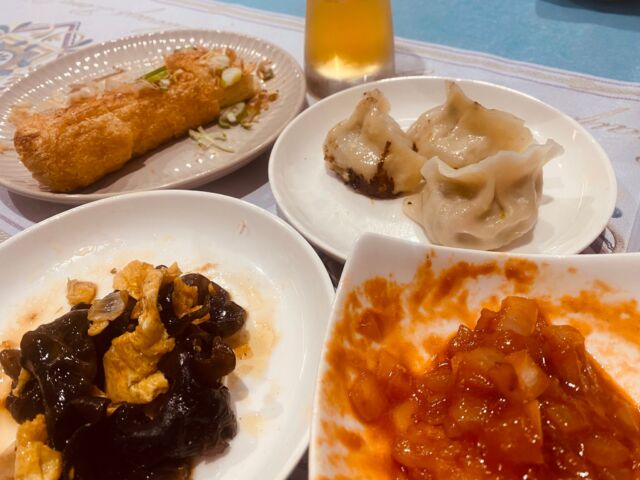 保原の中華料理チャイナ🥟で反省会中〜⛳️ とっても美味しい😋
来るぅ？