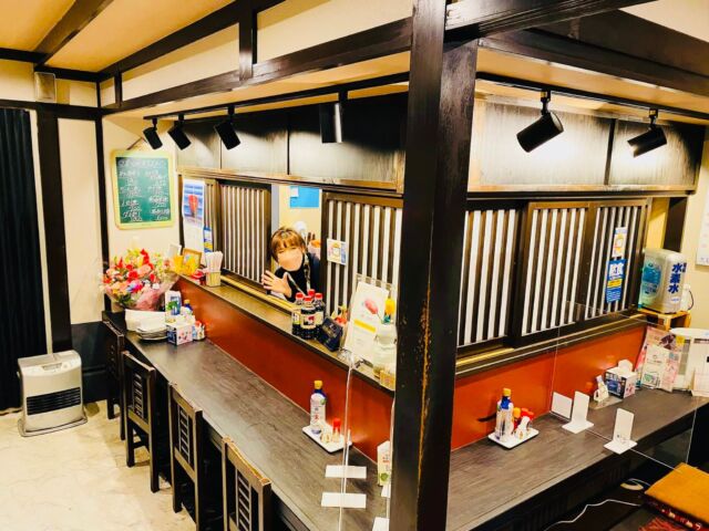 食彩ひとくち🏮
京子ママからのお知らせ❣️
本日７／2（水）は代休を頂きます🙇‍♀️ お間違えの無いように宜しくお願いいたしますm(__)m
夜の街を徘徊してる姿を見たら一緒に呑みましょ〜🍺