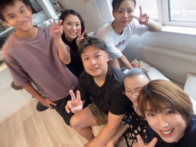 早めのお盆休み〜❣️ 家族揃って昼呑み中〜🍺　91歳の母親は幸せ満喫中〜❣️感謝🥲