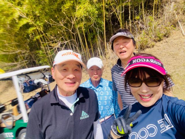 今日は　ひめさゆり会297回⛳️ 300回記念コンペはもう
直ぐですね🥰　阿部会長いつもありがとうございます😊⛳️今日も楽しいゴルフでした⛳️
これから私はお仕事お仕事🏮